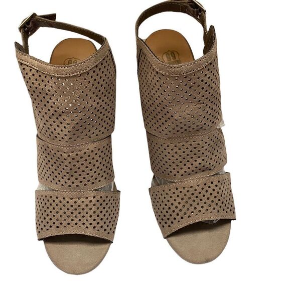 Route 66 Open Toe Tan Man Man Made Suede Sandals Sz 8 - Picture 1 of 9